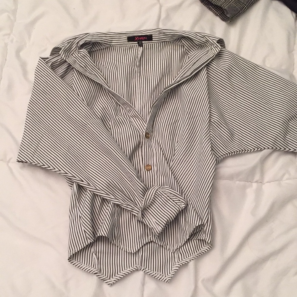 xtaren black and white striped shirt